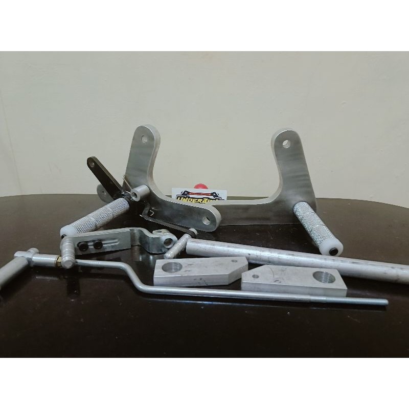 Footstep Underbone Yamaha F1ZR Duralium Roadrace UB2T