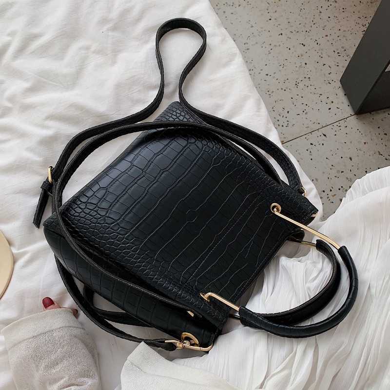 Hand bag atau Tas Selempang Import Model Kulit Crocodile Import CPT493