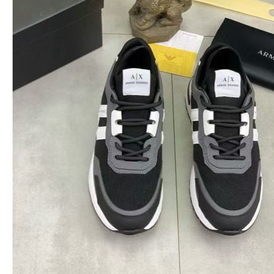 Merek Sepatu Pria  Sepatu olahraga baru Armani Fasilitas nyaman