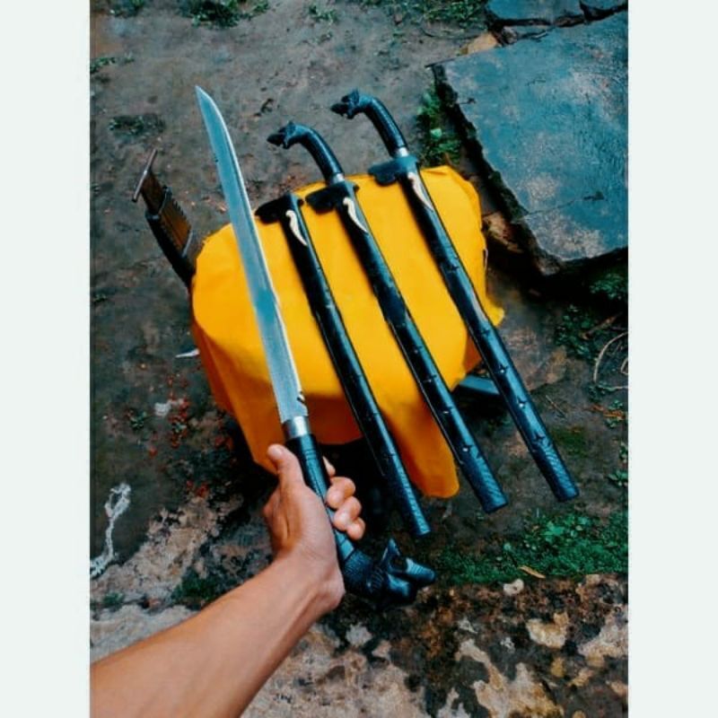 ARDIANSYAH SHOP golok panjang macan hitam bahan baja per tajam asli khas cibatu 82cm