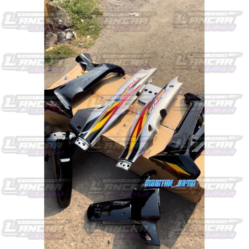 full set bodi halus fizr f1zr fiz r hitam silver set striping dualtone cover body fizr f1zr hitam si