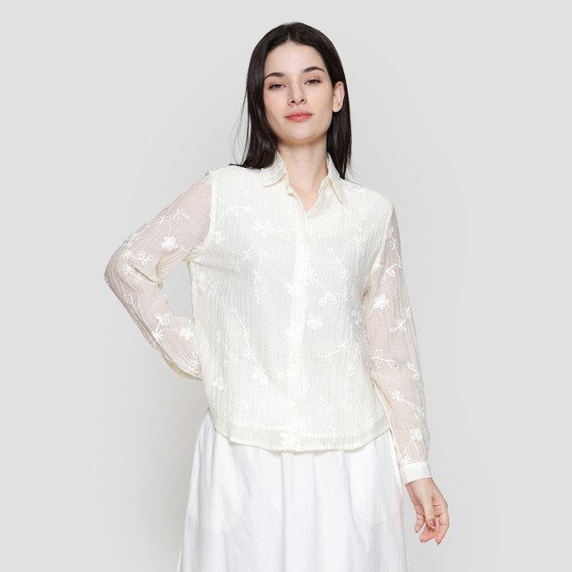 St. Yves Floral Textured Sheer Top Kemeja Wanita 123290369