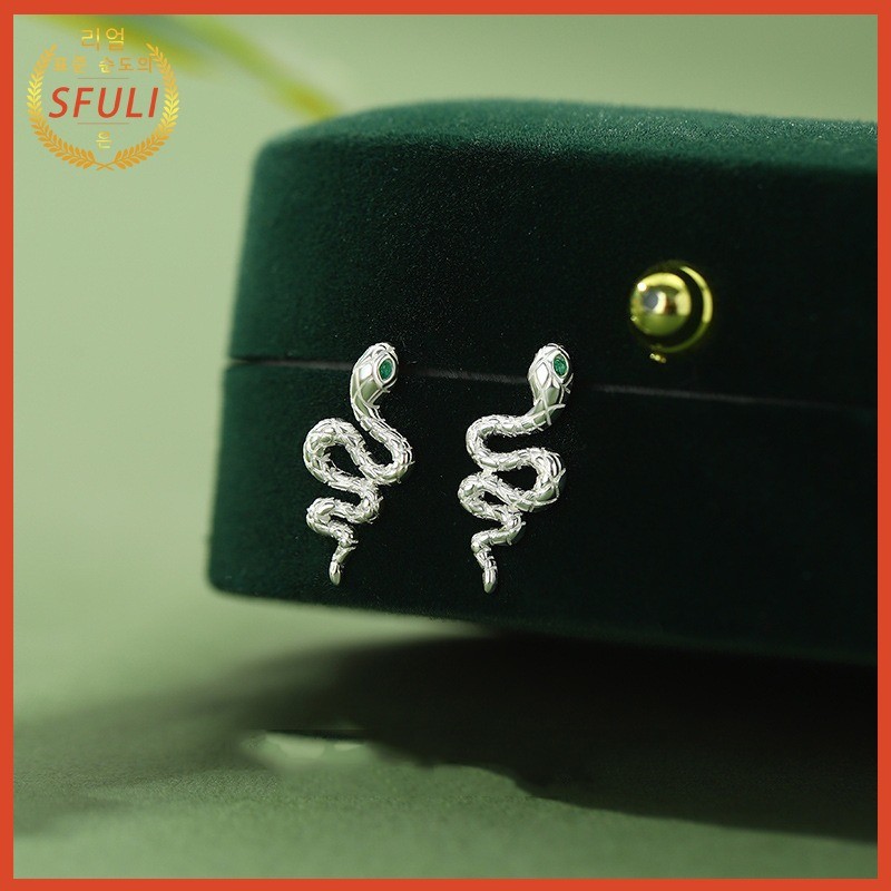 Anting-anting Gaya Korea Kecil Ular Lucu Wanita