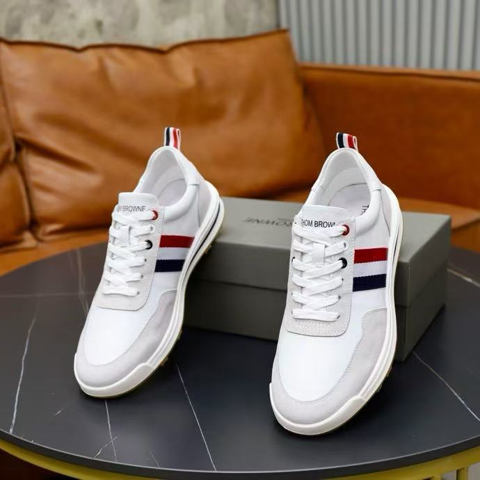 Thom Browne Sepatu olahraga pria