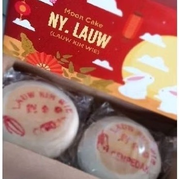 Kue Bulan Ny Lauw (lauw kim wie) / tiong ciu phia