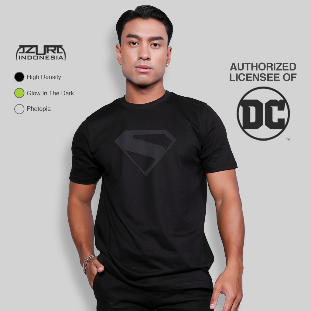 (COD) Azura Tshirt DC Comics Original Superman 2025 Logo Motif Hexagon Black Glow In The Dark Hitam