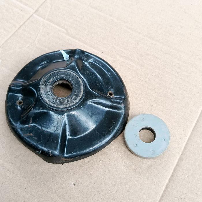 bearing + tatakan per coil spring spiral shockbreaker depan avanza xenia old lama copotan