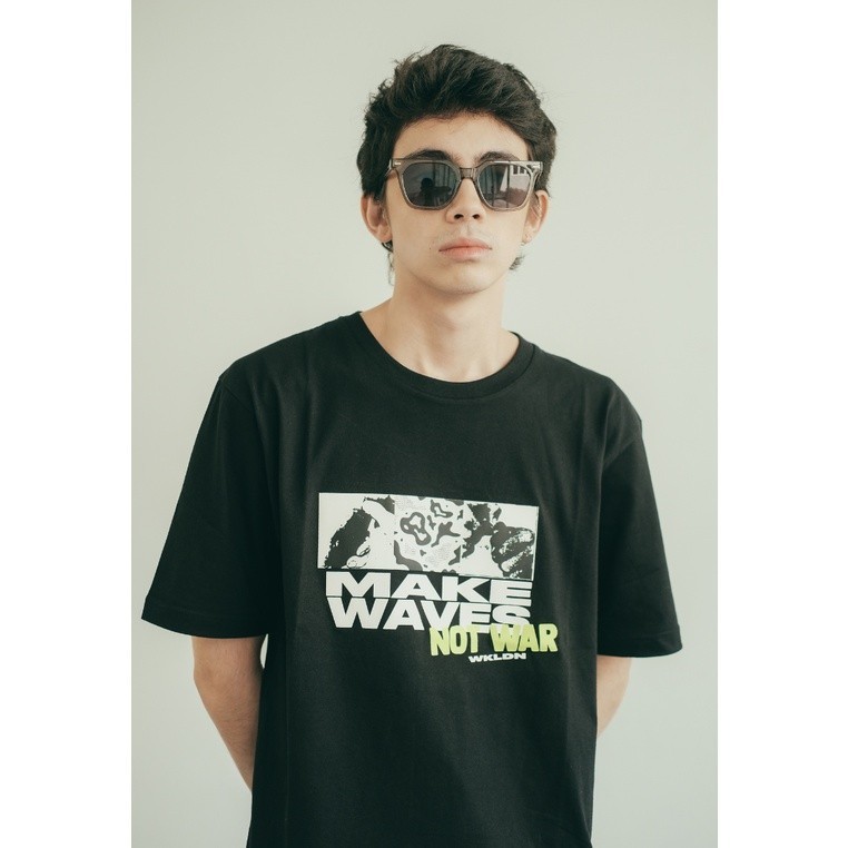 WILL-K LONDON Waves Trigger Tee in Black fashion