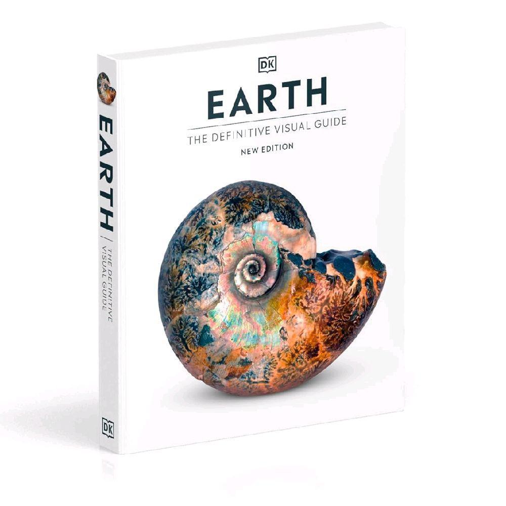Earth: The Definitive Visual Guide (DK Definitive Visual Encyclopedias) Hardcover- by DK