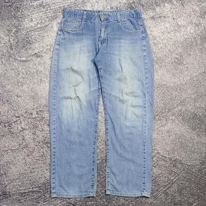 Celana panjang jeans reguler INVISIBLE murah size 35