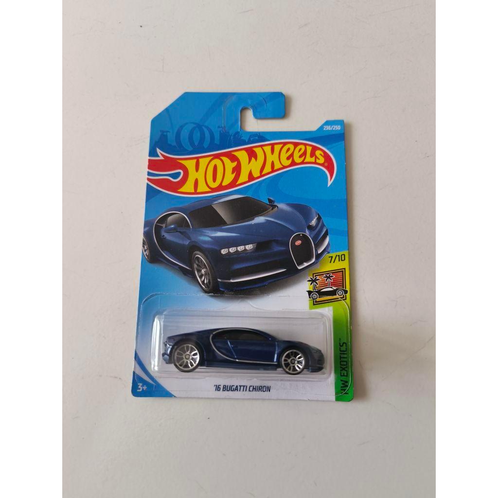 Hot Wheels Real Car 15 Bugatti Chiron Biru