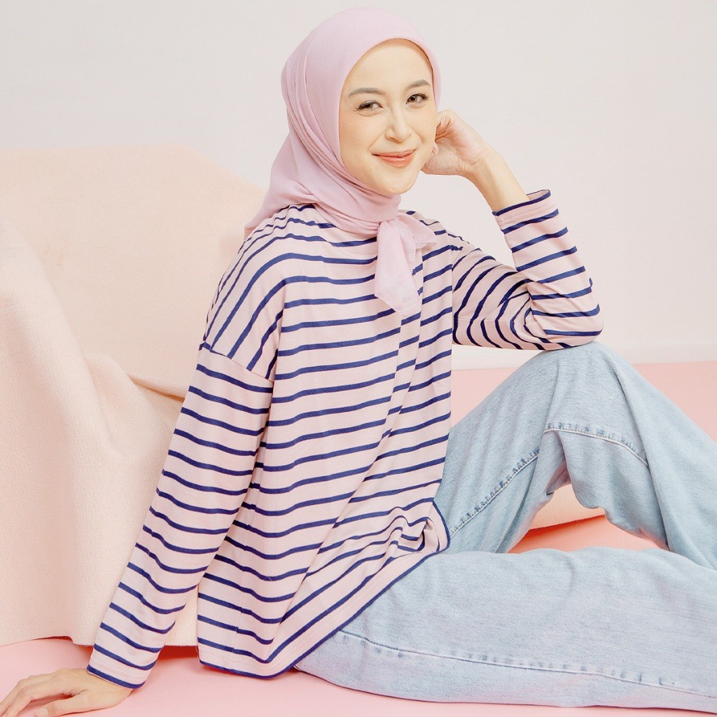 COMELLSHOP HijabChic Ulyani Stripe Tops - Atasan Muslim Stripe Lembut Best Seller Terbaru