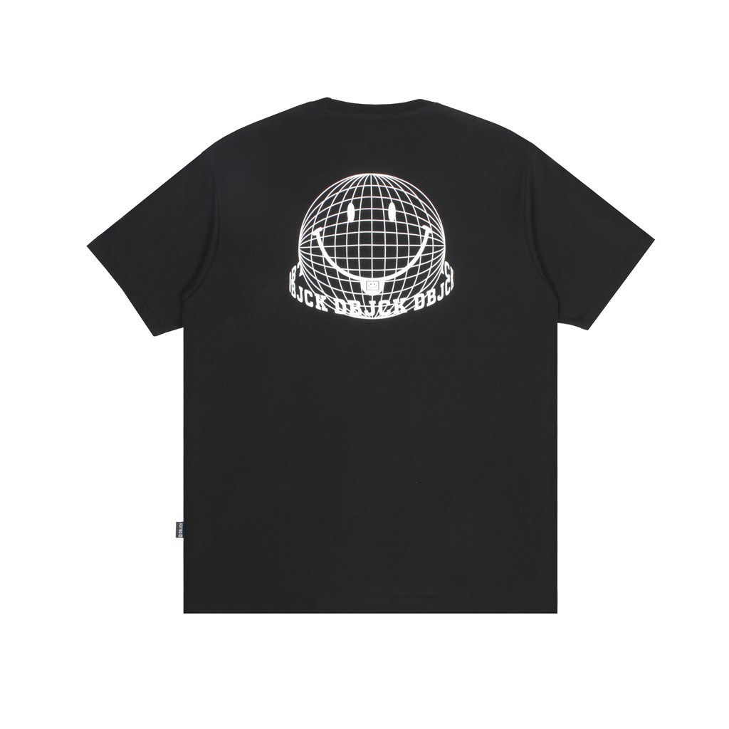 Dobujack Tshirt Globe Smile Black Tees