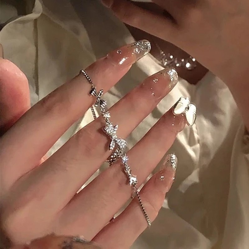 Gelang Serut Pita Perak Titanium Gaya Korea Cantik Dan Sederhana Penuh Pesona Feminin Aksesori Serba