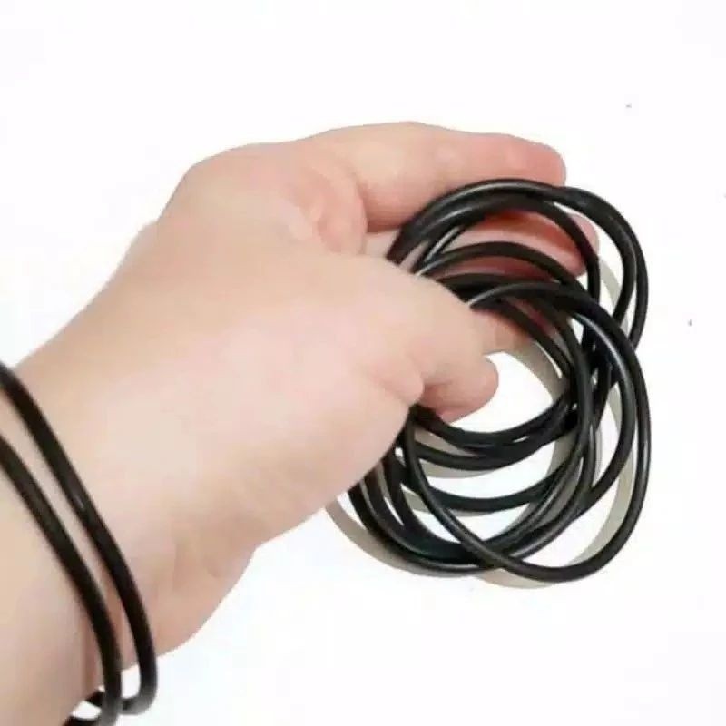 Gelang hitam pria wanita/gelang karet hitam pria wanita COD