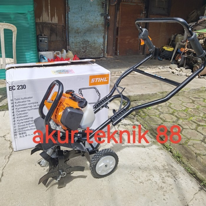 Mesin penggembur tanah cultivator tiller mini STIHL BC 230