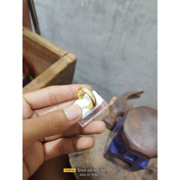 Cincin Koin91 Motif Polos Pasir Emas 999.9 Elegan