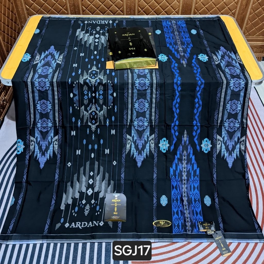 Sarung ARDAN SGJ GOLD ORIGINAL SERI HITAM