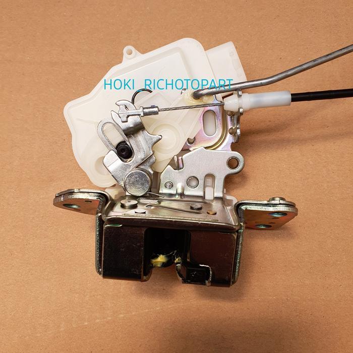 Door Lock Bagasi Avanza xenia 2012-2019 Original 69350-bz121 top