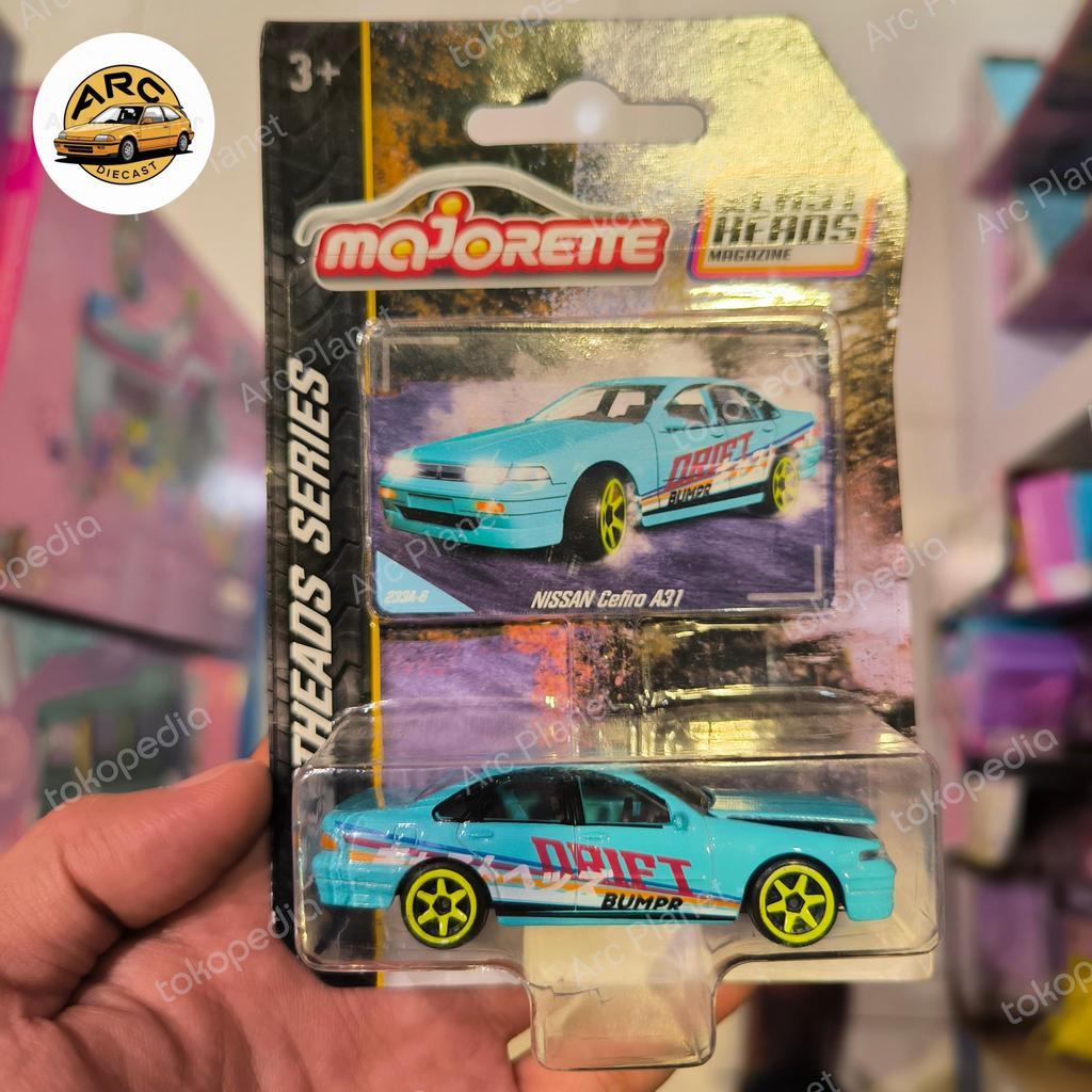 Majorette Nissan Cefiro A31 - Castheads Series