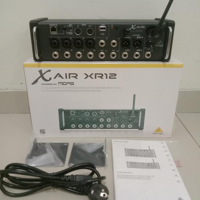 Digital mixer Behringer XR12