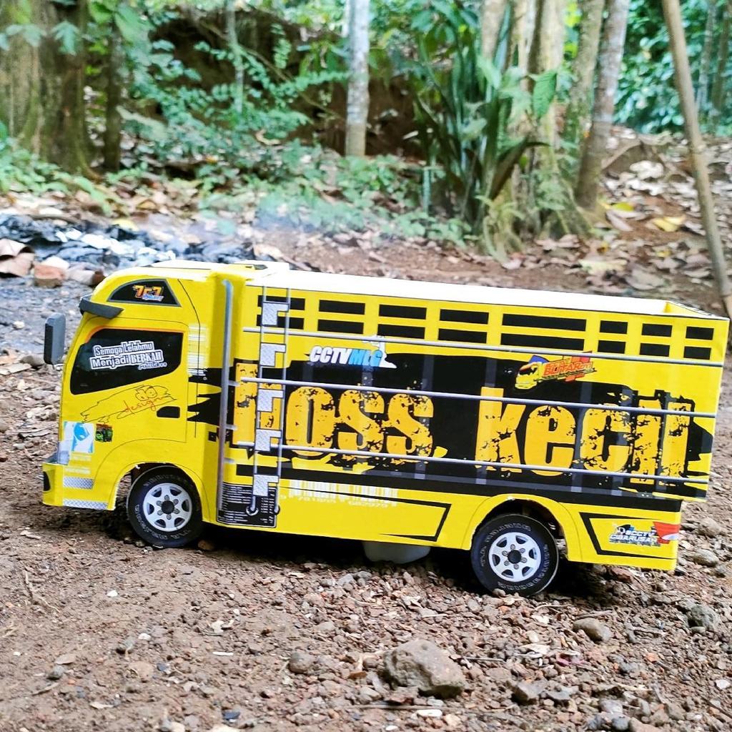 mainan anak miniatur truk bos kecil/truk oleng parah Set Hadiah Pendidikan Toy Kayu