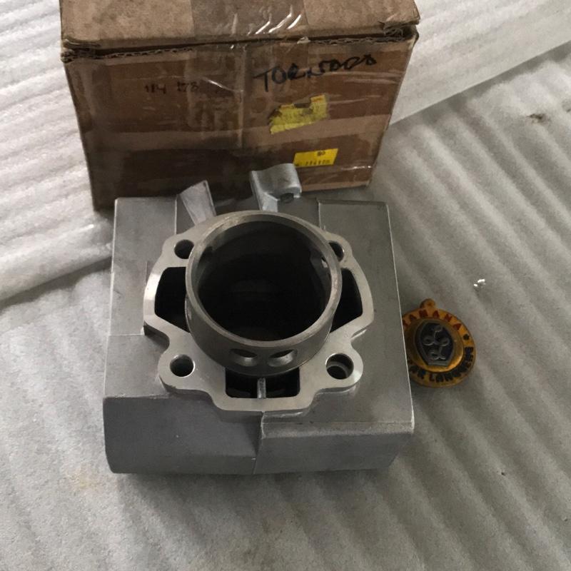 CYLINDER BLOK / BLOK SEHER SUZUKI TORNADO MERK STRONG -NEW OLD STOCK