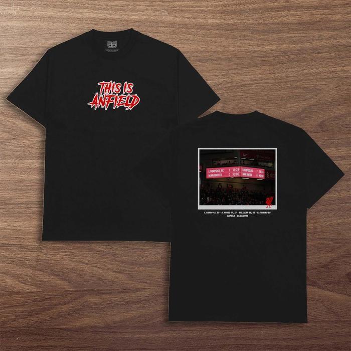 (COD) Kaos Liverpool VS MU 7-0 Depan Belakang Combed Distro - HITAM, S