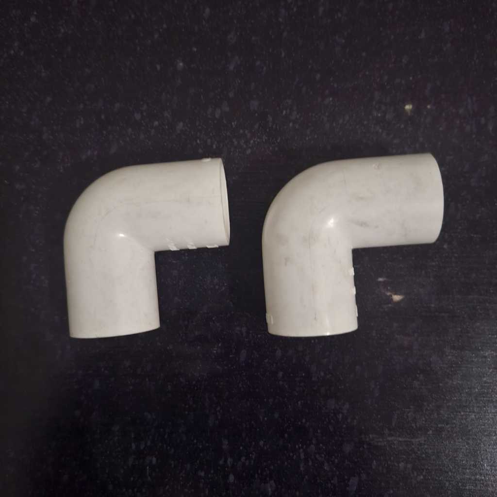 Lesso Elbow Knee Pipa Conduit 20mm / Sambungan Pipa Conduit 20mm Elbow L Knee