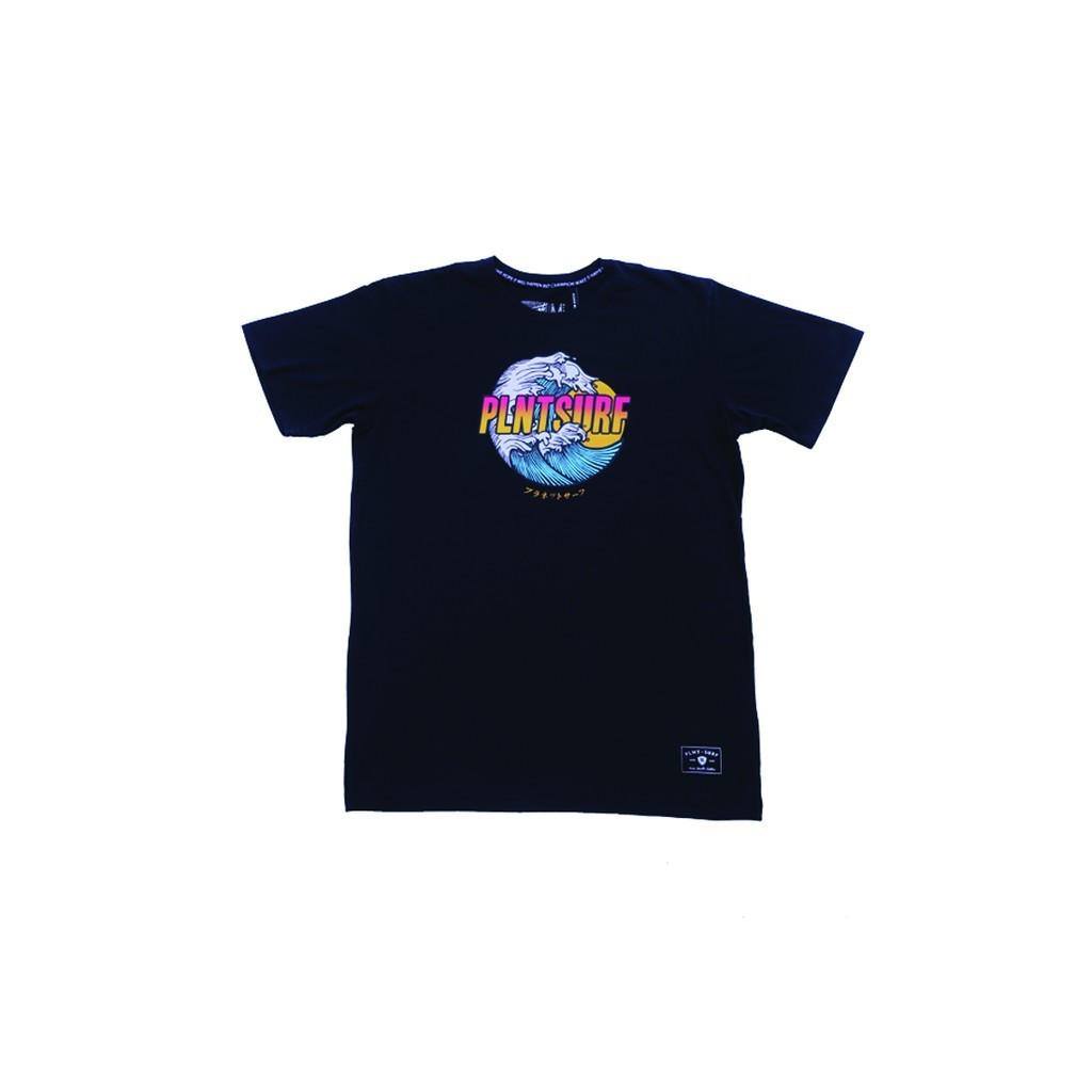 Planet Surf Clothing Kaos Pria Lengan Pendek Hitam Hokusai 184K MTSS18406-BLK Planet Surf Kaos Pria 