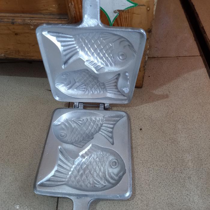 Cetakan Kue Waffle/Waffle Hati/Waffle Ikan pegangan kayu - Waffle Ikan