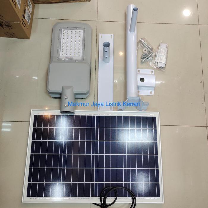 LAMPU JALAN LED SOLAR 100WATT 100w PJU TENAGA SURYA Panel 100 WATT
