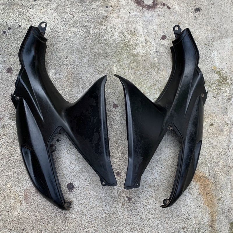 COVER TANGKI TANKI SAMBUNGAN BODY SUZUKI TORNADO SHOGUN 110 LAMA KOTAK KEBO