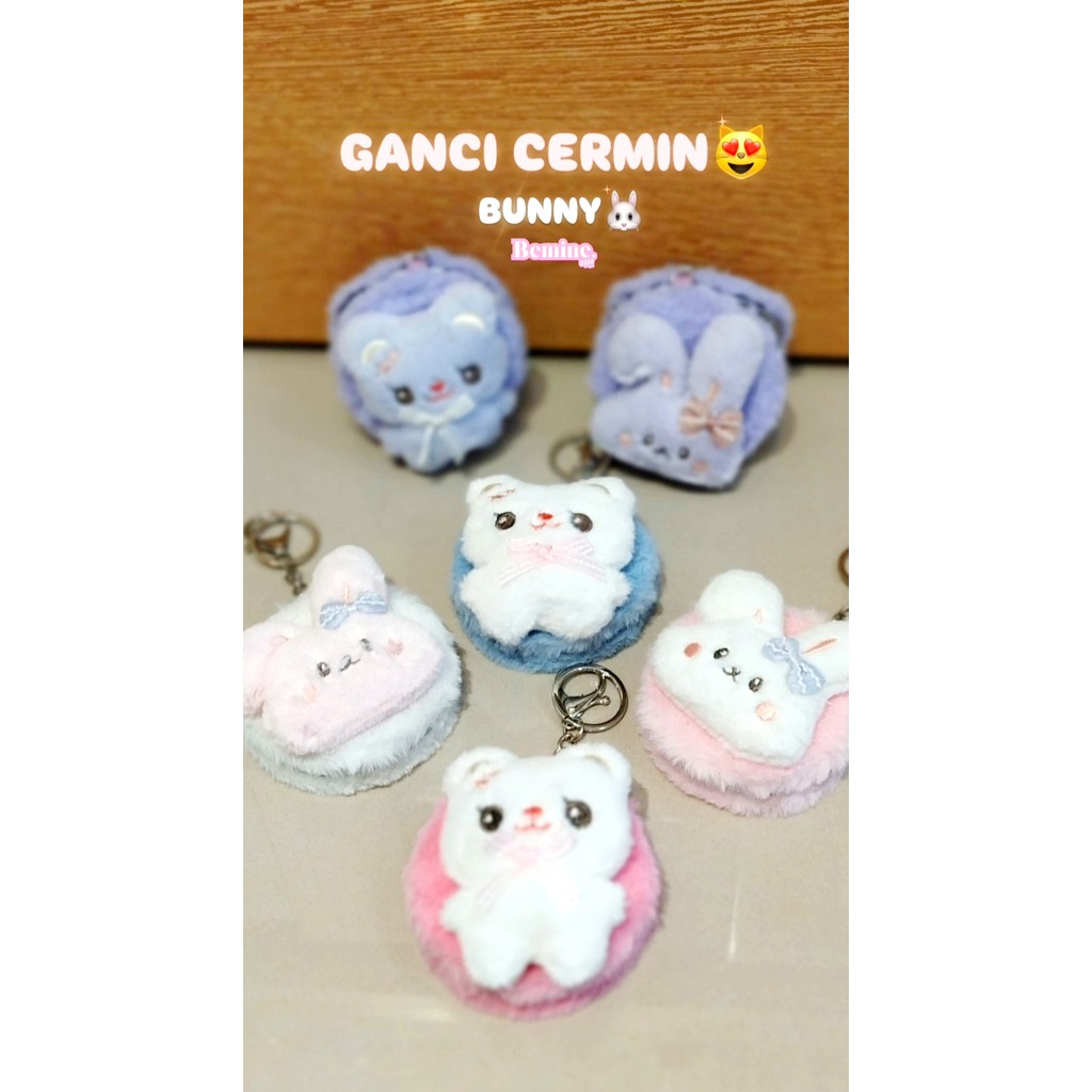 Gantungan Kunci Cermin Kaca Boneka Bulu AW0603275