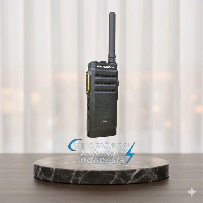 HT MOTOROLA SLIM VHF DIGITAL ANALOG