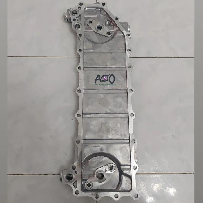 Oil Cooler Cover Fuso 6D24 PASSS