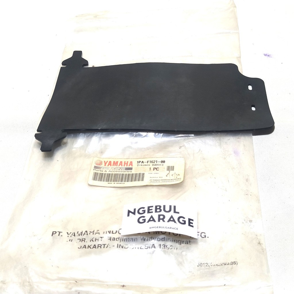 Karet Flap Tutup Kepet Spakbor Shock Belakang VIXION NVL YAMAHA ORI 1PA F1621 00