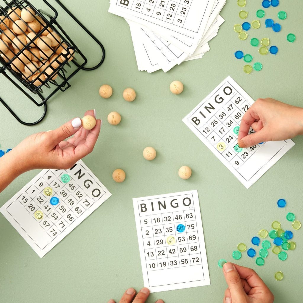 Mainan Kartu Bingo Ukuran Besar Isi 40 Lembar Bidak Catur Angka Bahan Kayu Seru Game Keluarga Murah