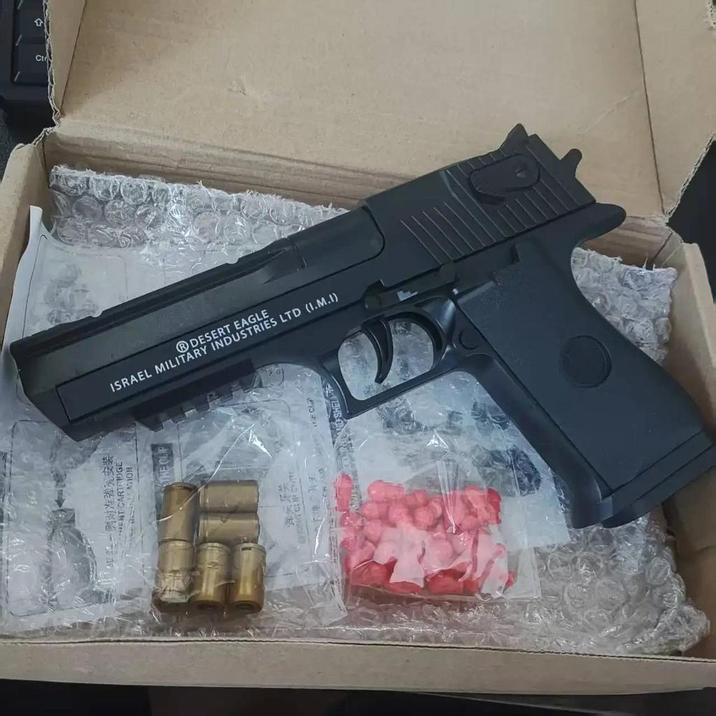 Continuous Fire Black Gun 2011 Desert Eagle Shell Ejection Mechanical Pistol Empty Hanging Soft Bull