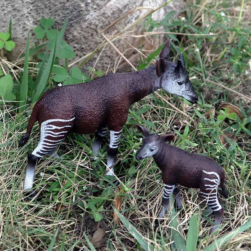 Oenux Classic Wild African Animals Simulation Okapi Wildebeest Action Figure Figurines PVC Model Edu
