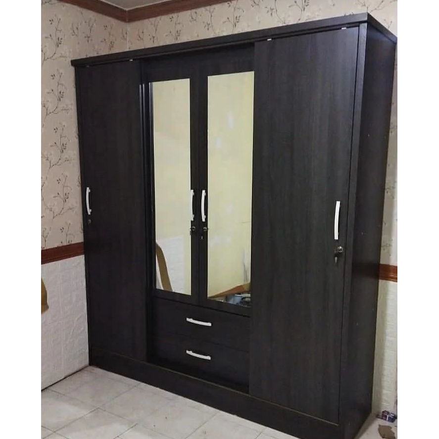 Lemari Pakaian 4 Pintu Sliding