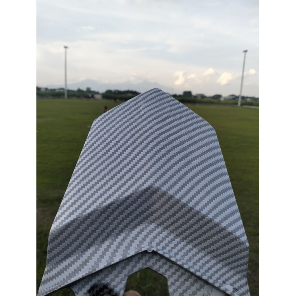 pad body Vixion new carbon kevlar putih