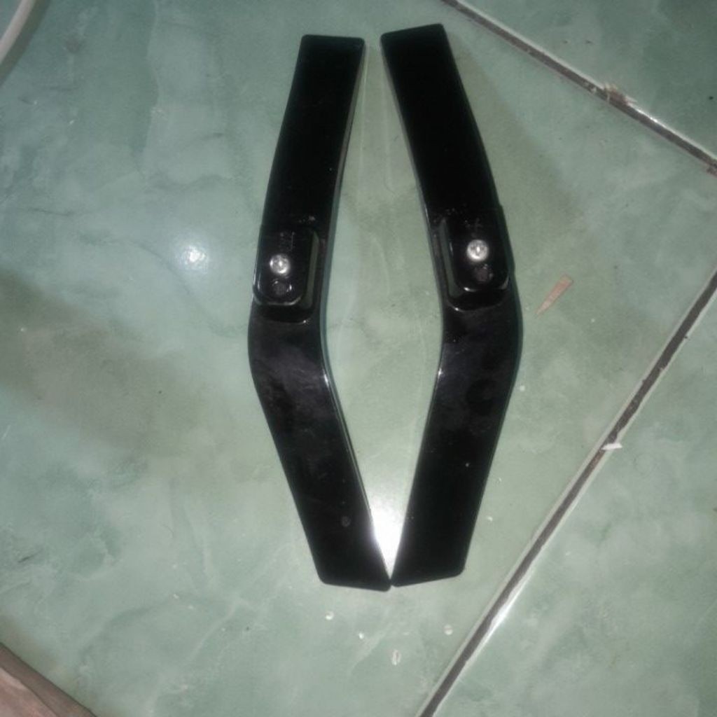 kaki stand tv toshiba 32L3750