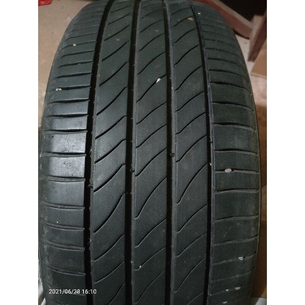 Ban Mobil Ukuran 215/55 R17 Merek MICHELIN