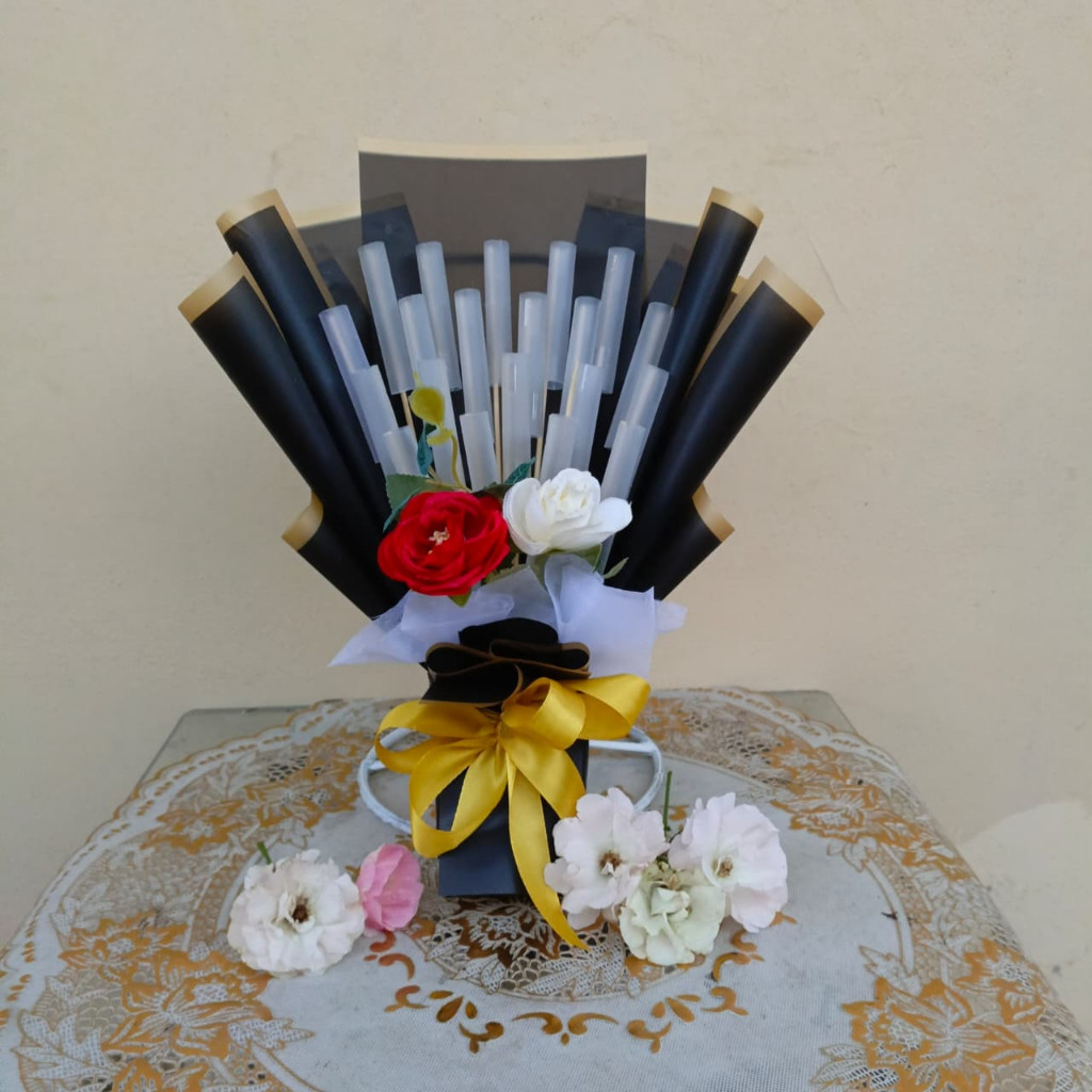 Buket Uang Kosongan Bentuk Roll Isi 10, 15 , 20 dan 25 Slot / Buket ulang tahun / Buket wisuda