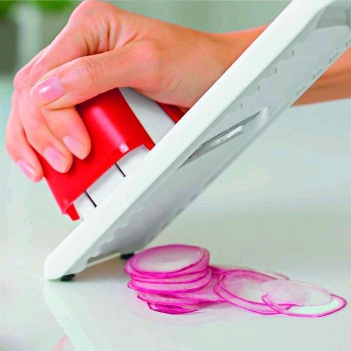 spedy mando Tupperware alat pemotong bawang