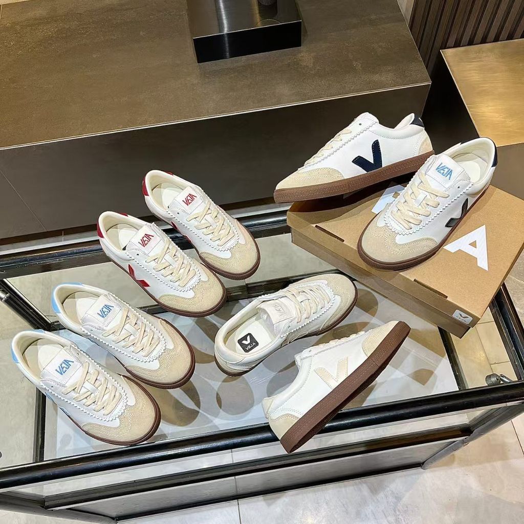 VEJ Women's Two-Tone White Leather Casual Shoes, Sneakers, Retro Volley Style Trainers, Fashionable 