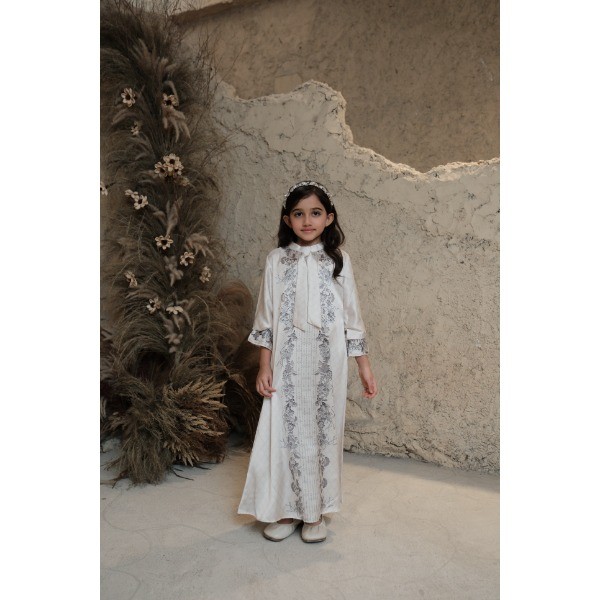 Kaleela X Javina Madeena Signature Dress Anak - Broken White