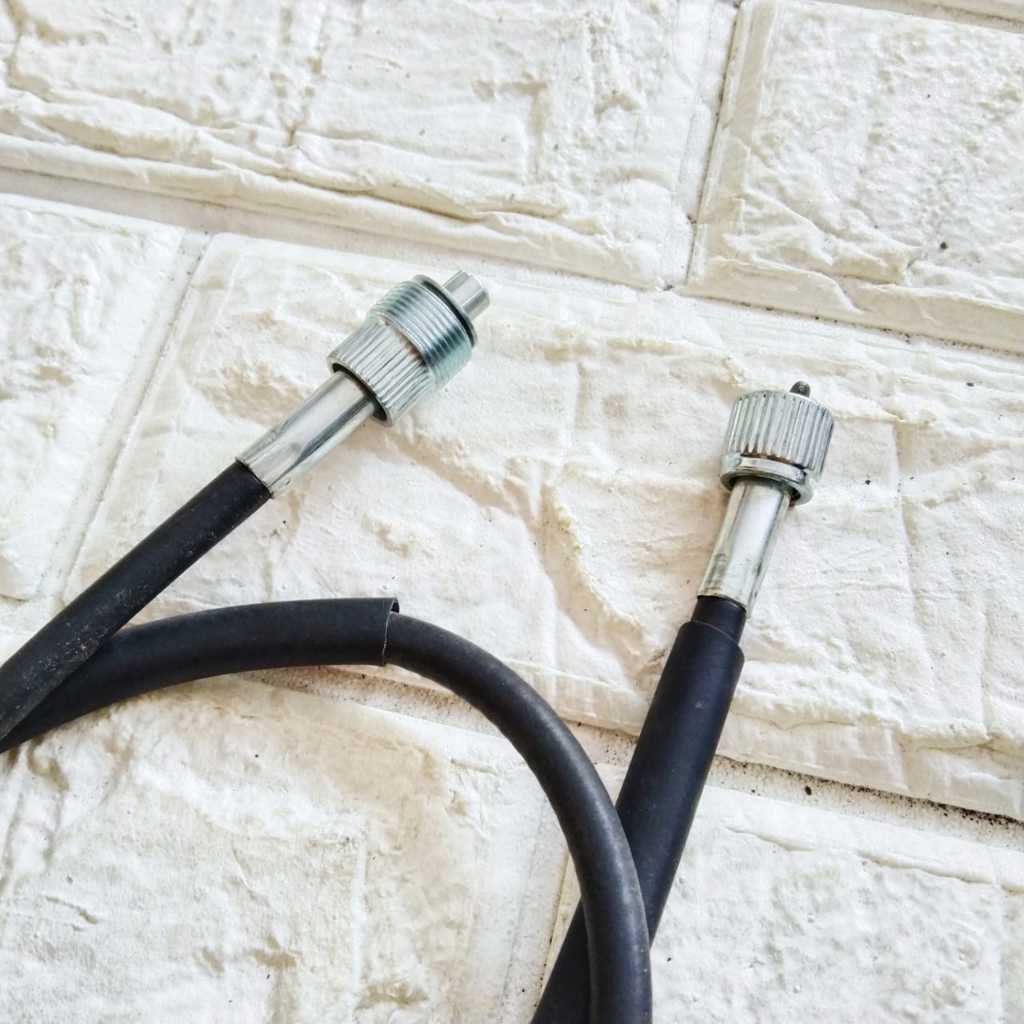 KABEL SPIDOMETER HAYABUSA SPEEDOMETER CABLE MOTOR  SATRIA 2TAK HIU LUMBA ( 34910-21D11-000 )