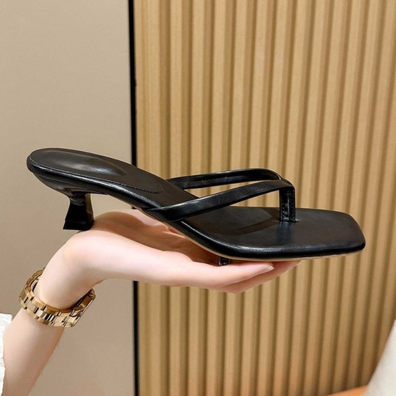 Series AR 15 Sandal Wanita Heels Jepit Hak Stiletto 4 Cm